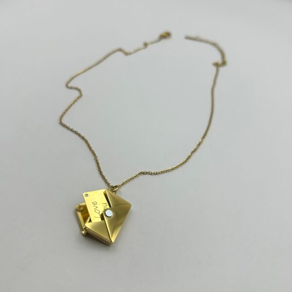 Collier Ora